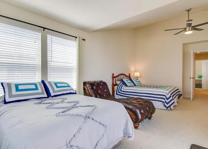 Bay Views! Luxury Family Retreat In Ocean