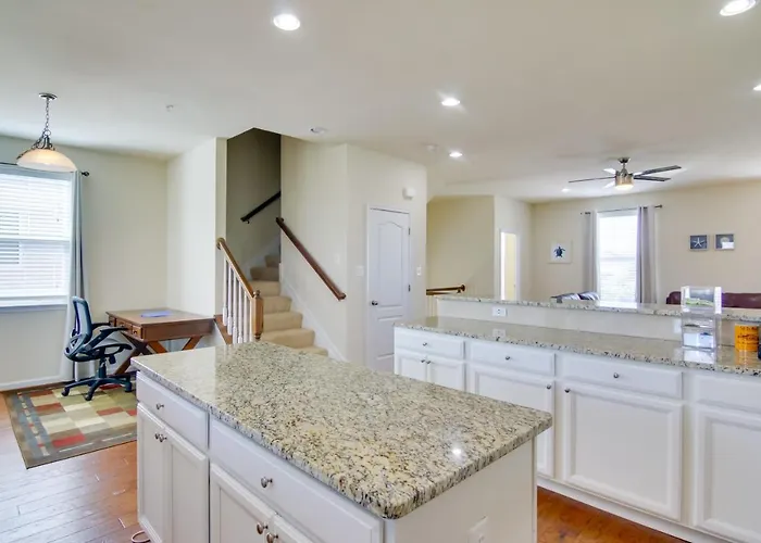 Bay Views! Luxury Family Retreat In Ocean *